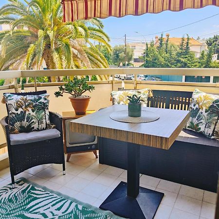 Bel Appartement A 50M De La Plage, 2 Pieces Climatisees, Parking Prive อองทีบส์ ภายนอก รูปภาพ